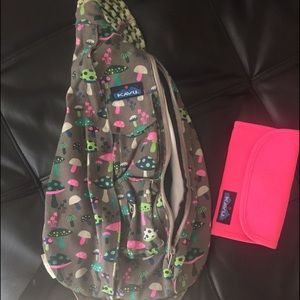 KAVU mushroom purse and wallet! 😍😍😍