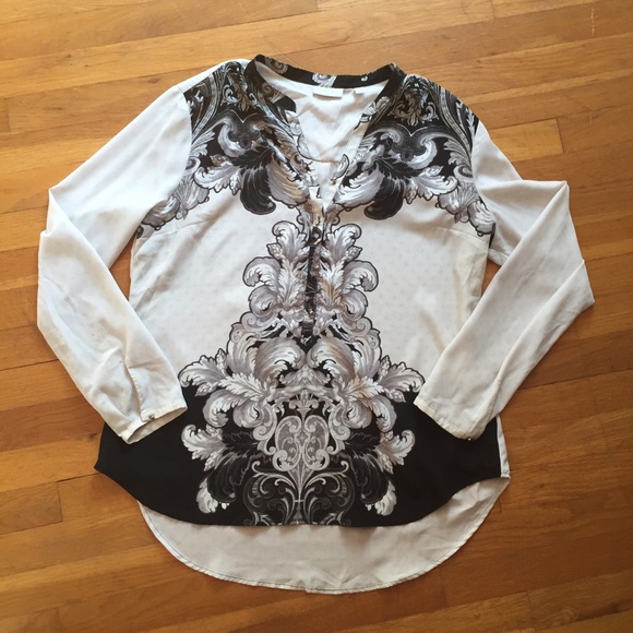 New York and Company long sleeve blouse