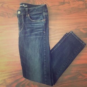 Like NEW AE Skinny Jeans!