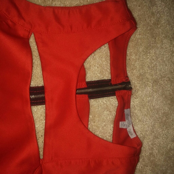 Top - Picture 2 of 3