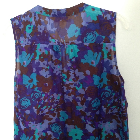 Loft Sleeveless Ruffled Blouse - Picture 3 of 4