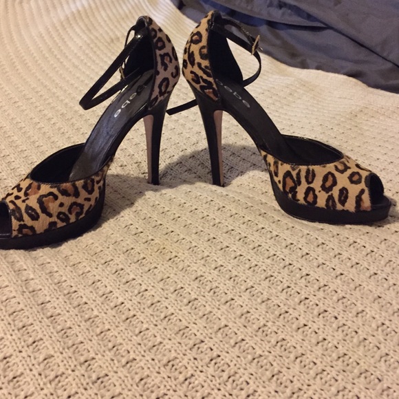 Bebe leopard high heels