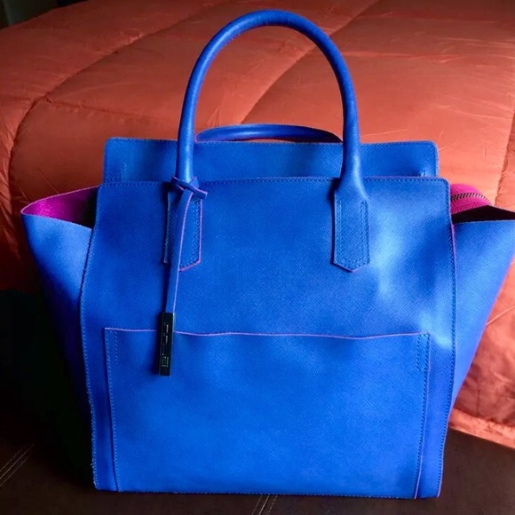 SOLD | Innue Saffiano Leather Tote