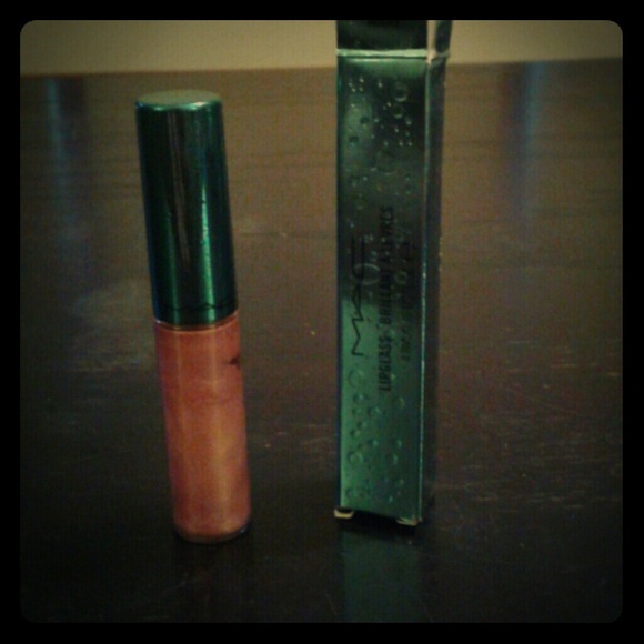 MAC 'Water Deities' Lipglass, Alluring Aquatics