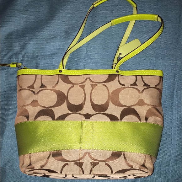 Coach mini tote - Picture 2 of 5