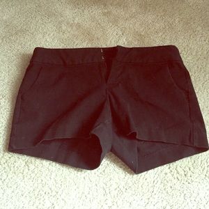 🚫 SOLD - Old navy black dress shorts