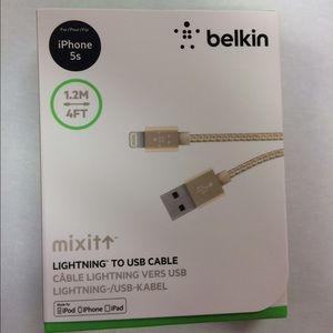 Belkin Gold IPhone 5-6 USB cable ONLY & clear case