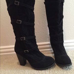 Black Fall Boots