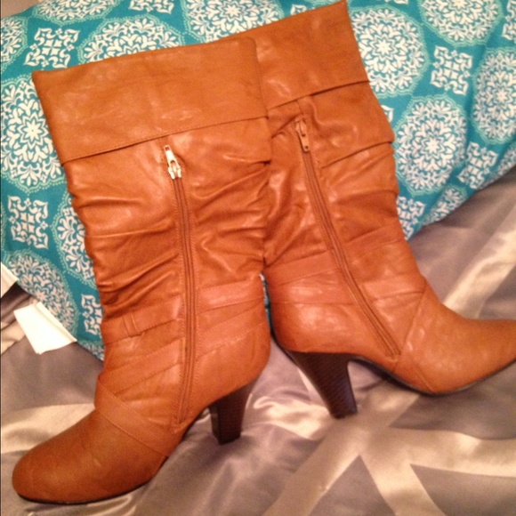 Boots !! - Picture 2 of 3