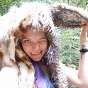 Meet your Posher, Renee