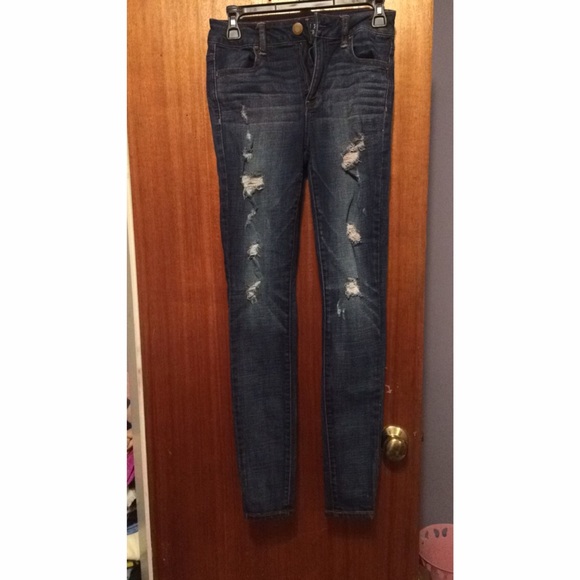 ripped high wasted jeans