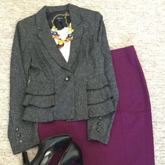 Iz Byer Jackets & Blazers - Cute ruffled peplum style blazer