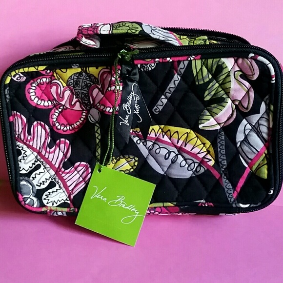 Vera Bradley Accessories - VERA BRADLEY BLUSH AND BRUSH MAKEUP CASE