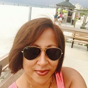 Meet your Posher, Lorena