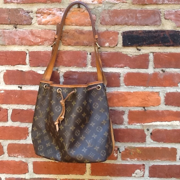 Louis Vuitton Handbags - Louis Vuitton 882