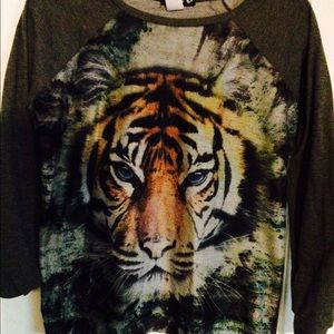 Tiger sweater top