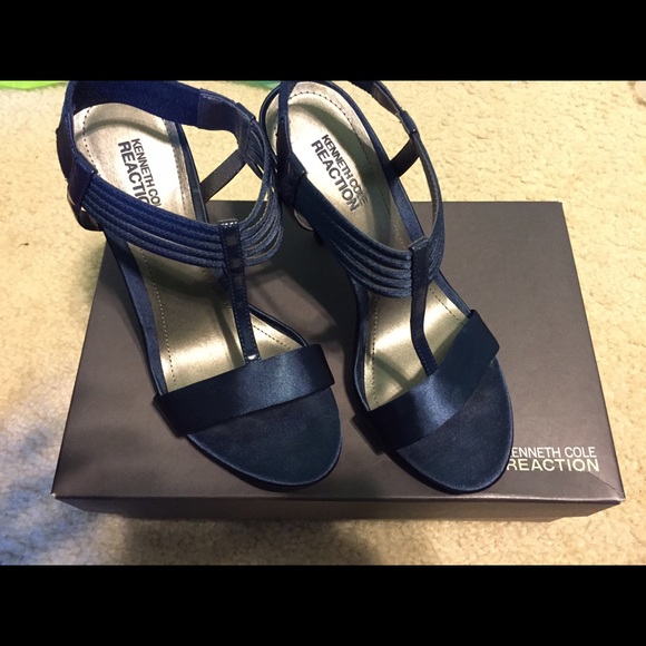 Kenneth Cole Reaction know way heels - Picture 2 of 2