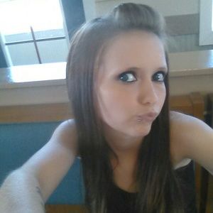 Meet your Posher, Amanda