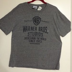 Warner Bros gray t-shirt