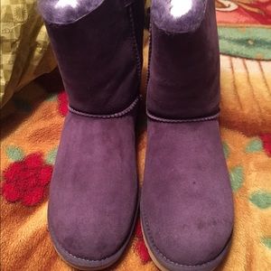 Uggs boots only worn once