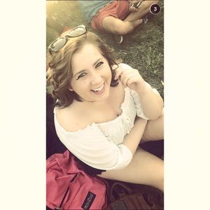 Meet your Posher, Melissa