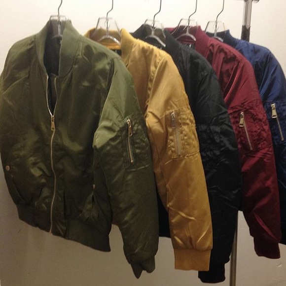 💖GREEN BOMBER JACKET💖