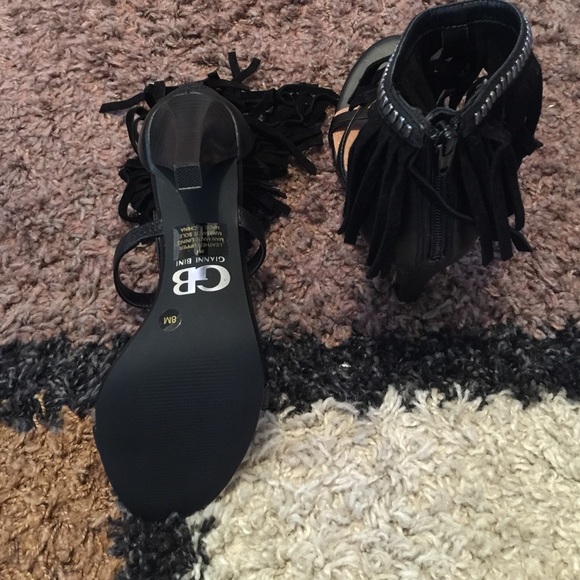 Gianni Bini black fringe pump - Picture 3 of 3