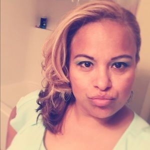 Meet your Posher, Blanca