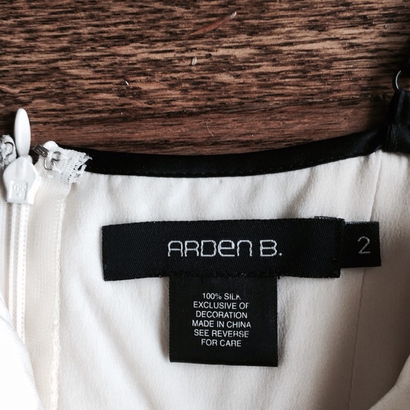 Black and white formal dress - Picture 4 of 4