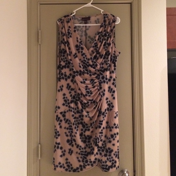 Dana Buchman Casual Dress