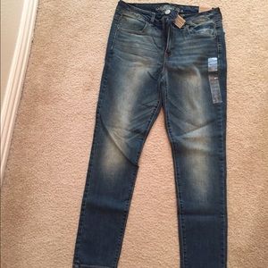 American Eagle High Rise Jegging