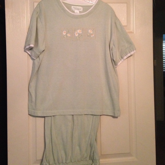 LOUNGING SET: pants and top