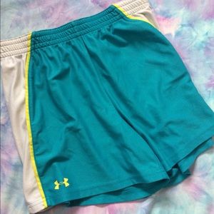 UNDER ARMOUR TURQUOISE SHORTS