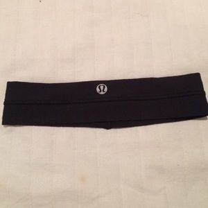 Black Lulu headband