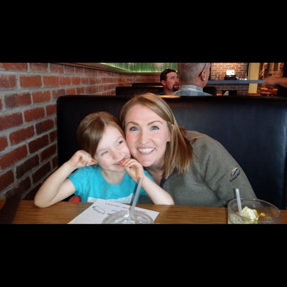 Meet your Posher, Kelli