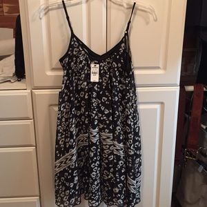 Adorable dress from Express. Tags on