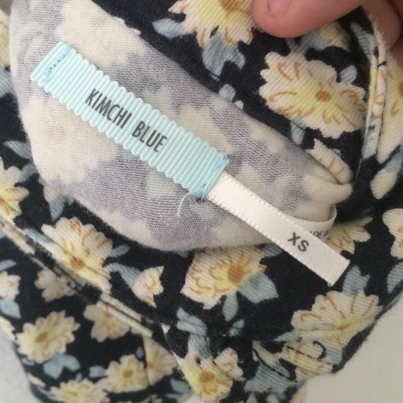 floral crop top - Picture 3 of 3