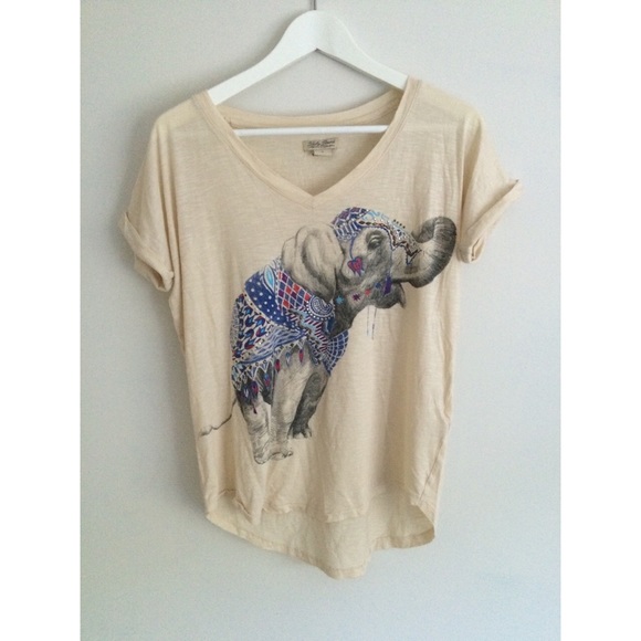 Lucky brand elephant t-shirt