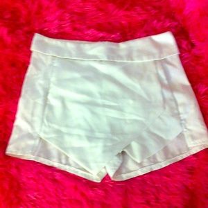 Fold over origami white mini Skort