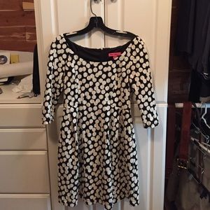 Betsey Johnson size 2 dress. So cute