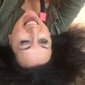 Meet your Posher, Julia