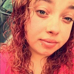 Meet your Posher, Alyssia