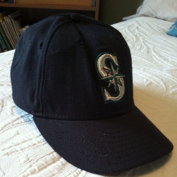 Mariners hat