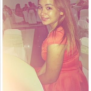 Meet your Posher, Gabriela