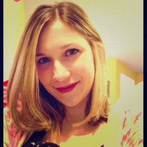 Meet your Posher, Elizabeth