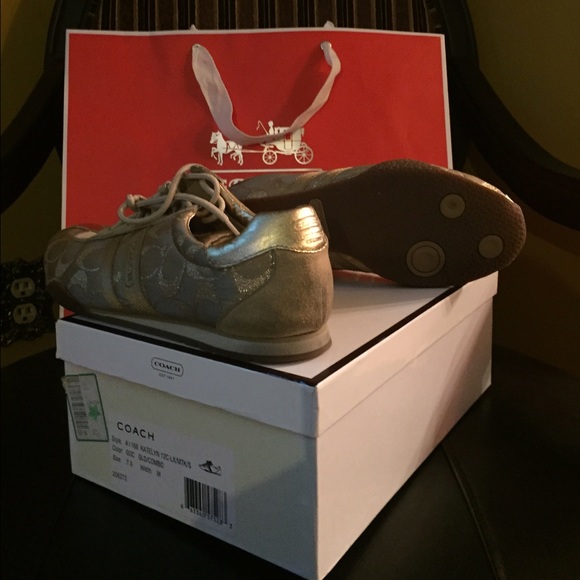 Gold Coach Katelyn sneaker