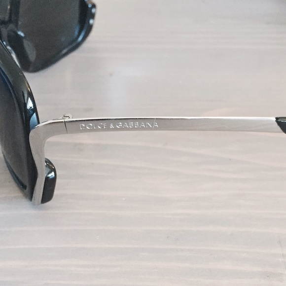 🚫SOLD🚫 Dolce & Gabbana sunglasses - Picture 2 of 4