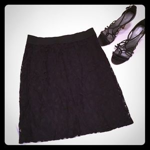 Chic Lace Skirt