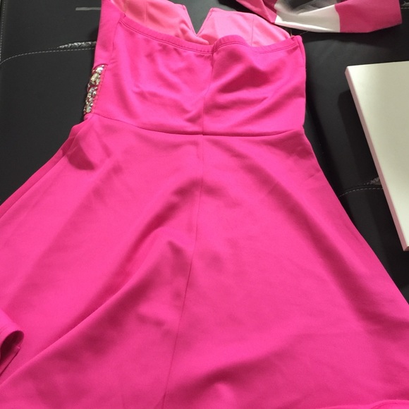 Pink dress - Picture 2 of 2