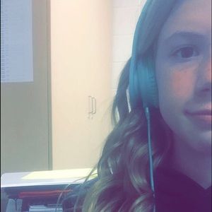 Meet your Posher, Noelle